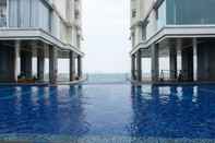 Swimming Pool Spacious Studio with Sofa Bed @ Ancol Mansion Apartment