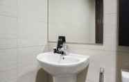 Toilet Kamar 5 Best Location 1BR Apartment at Ciputra International