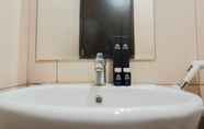 In-room Bathroom 7 Elegant Studio Apartment at Tamansari Papilio