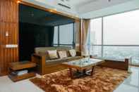 พื้นที่สาธารณะ Suite 3BR Kemang Village Apartment