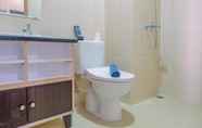 In-room Bathroom 4 Japanese Style Studio Apartment at The Oasis Cikarang