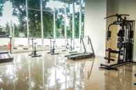 Fitness Center Comfortable Studio Apartment at Woodland Park Residence
