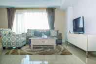 Ruang Umum Spacious and Contemporary 2BR The Aspen Apartment