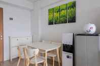 ห้องนอน Cozy and Elegant Studio Bintaro Park View Apartment