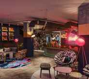 Bar, Kafe, dan Lounge 2 YOTEL Manchester Deansgate