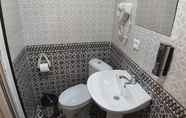 Toilet Kamar 7 Carousel