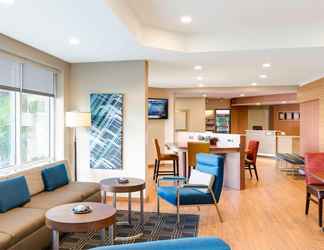 Lobi 2 TownePlace Suites by Marriott Fresno Clovis