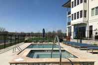 Swimming Pool The Inn at Meadowbrook