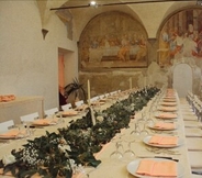 Restoran 4 Chiostro delle Monache Hostel Volterra