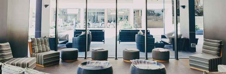 Lobby Novotel Newcastle Beach