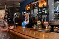 Bar, Kafe dan Lounge Wynnstay Arms, Wrexham by Marston's Inns