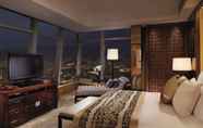 BEDROOM The Ritz Carlton Hong Kong