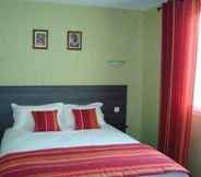 Bedroom 7 Brit Hotel Azur - Cholet