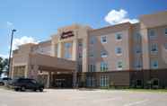 Bangunan 3 Hampton Inn & Suites Denison