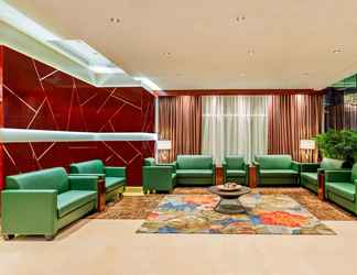 Lobi 2 Park Regis Kris Kin Hotel Dubai