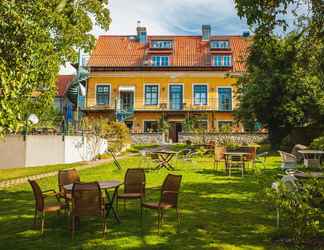 Exterior 2 Hotell Breda Blick