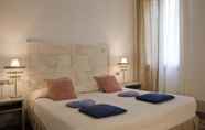 Bedroom 4 Al Fagiano Art Hotel