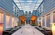 Lobby 2 Hilton Frankfurt Airport