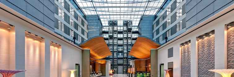 Lobby Hilton Frankfurt Airport