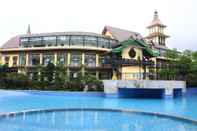 Swimming Pool Oasis O City Hotel Shenzhen