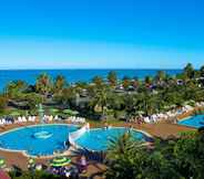 Swimming Pool 2 IHR Residence Club Hotel Le Terrazze