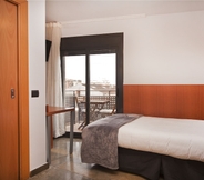 Bedroom 6 Hotel Sant Pere II