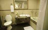 In-room Bathroom 3 Hotel One Gulberg Lahore