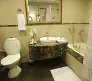 In-room Bathroom 3 Hotel One Gulberg Lahore