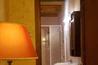 In-room Bathroom Hotel Capitelli