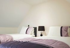 臥室 5 Whaddon Grove House