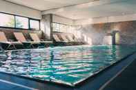 Swimming Pool Hotel Athena Spa