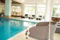 Swimming Pool Hotel Weingarten