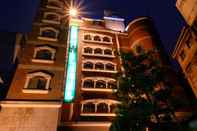 Exterior Majesty Hotel