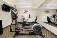 Fitness Center Red Roof Inn Darien - I-95/ North Brunswick