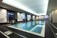 Swimming Pool The St. Regis Toronto