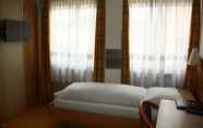 ห้องนอน 5 Hotel Rheinfall