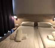 Kamar Tidur 4 Facade Hotel Amsterdam