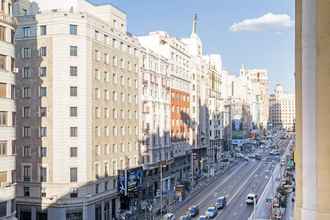 Exterior 4 Hostal Gran Via 63 Rooms