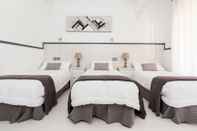 Bedroom Hostal Gran Via 63 Rooms