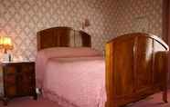 Kamar Tidur 3 Loddington House Hotel