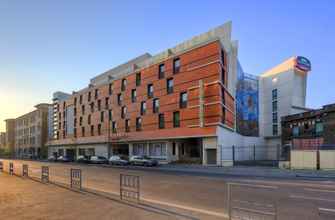 Exterior 4 Courtyard by Marriott Paris Arcueil