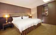 Kamar Tidur 4 The Metro Hotel