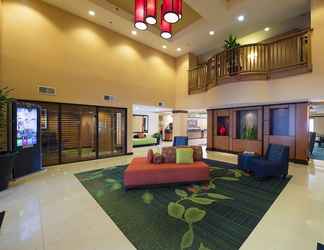 Lobby 2 Fairfield Inn & Suites by Marriott Charleston Airport/Conven