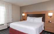 Bedroom 3 TownePlace Suites Fort Wayne North