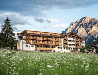 Exterior 2 Mareo Dolomites Hotel