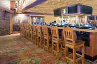 Bar, Cafe and Lounge Ramada by Wyndham Elko Hotel at Stockmen's Casino