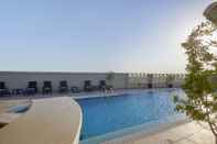Swimming Pool Safir Hotel Doha