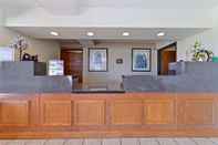 Lobby Executive Plus Inn & Suites