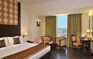 Bedroom 6 Best Western Maryland