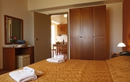 Phòng ngủ 4 Asteris Hotel